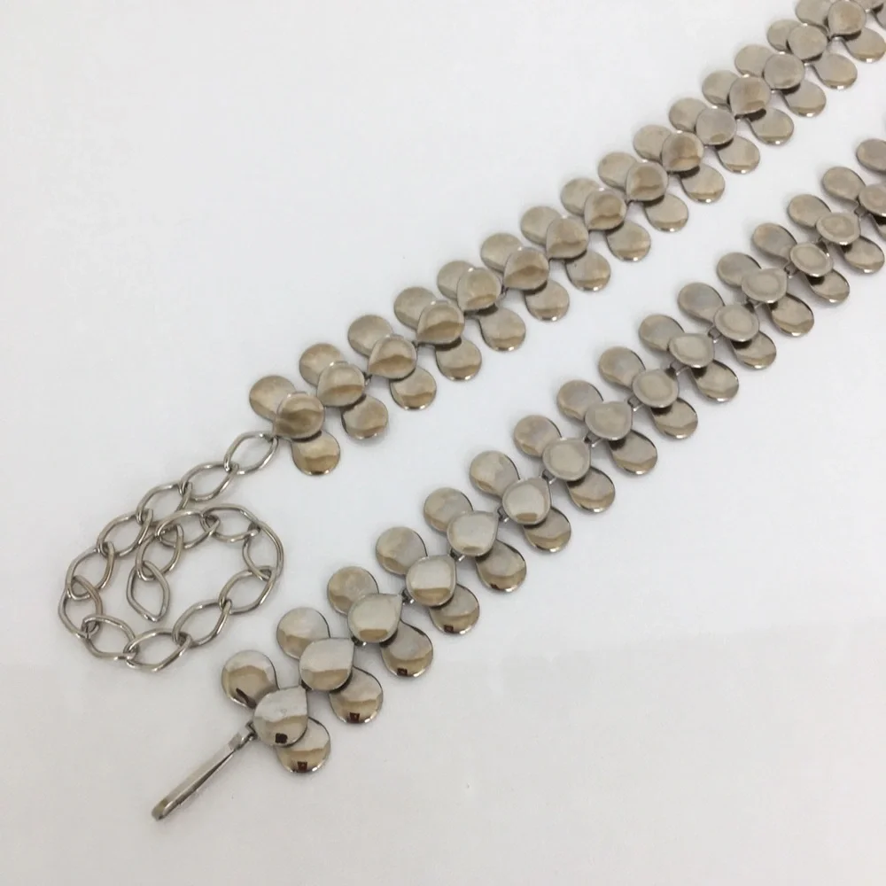 Women’s Shiny Silver Teardrop Metal‎ Link Belt Fish Scale Statement Belt